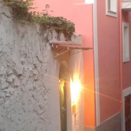 Ferienhaus La Dimora Di Enea Geata